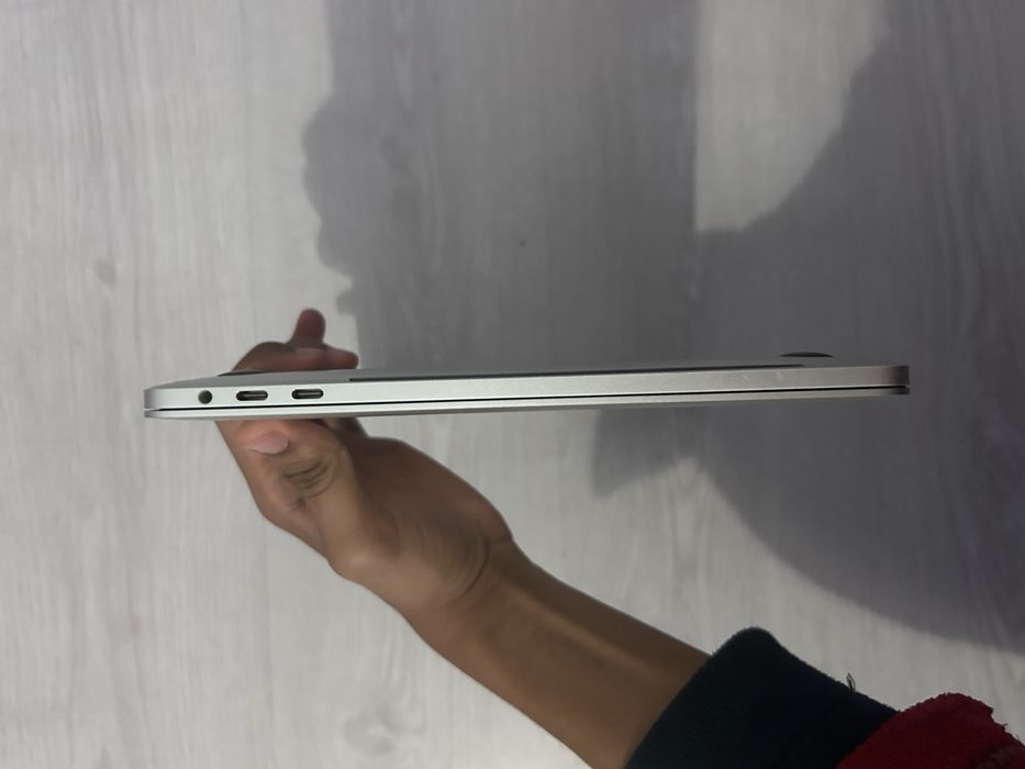 MacBook Pro touch bar 2017