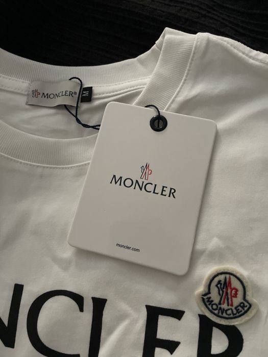 Tshirt Moncler Nova Com Etiqueta