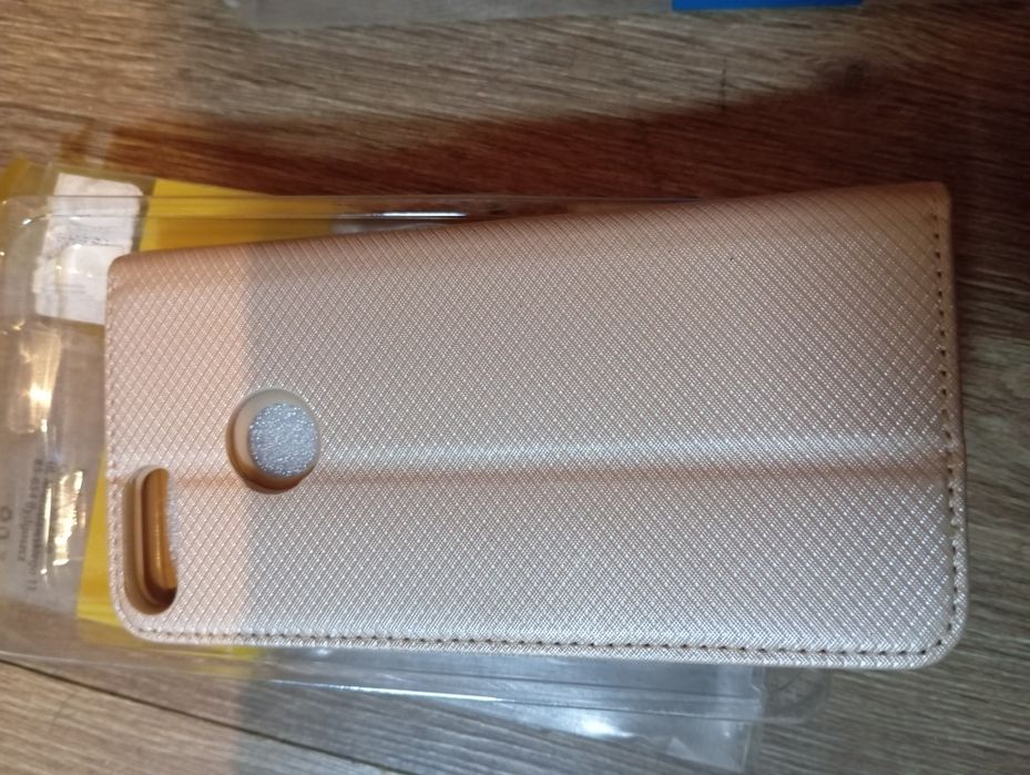 Etui nowe do telefonów