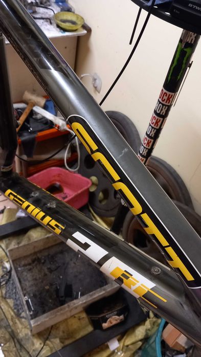 Rama Scott Genius 20 RC XL , 26"  DT Swiss , Shimano , Kalloy Uno Lite