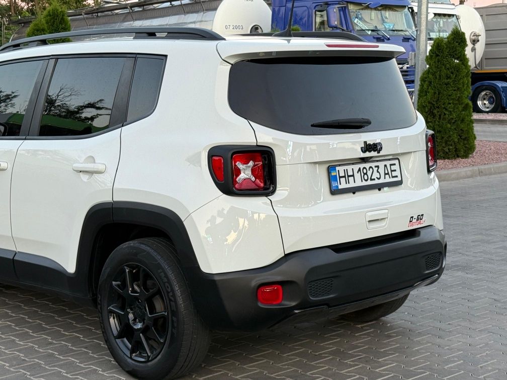 Jeep Renegade  2020 рік