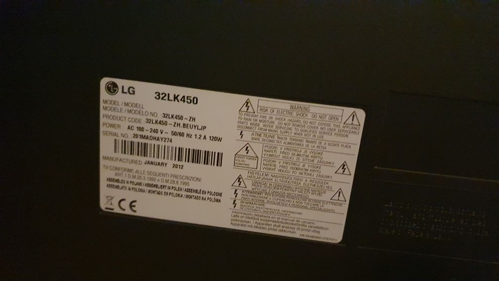 Telewizor lg 32 cale lcd z pilotem I podstawą