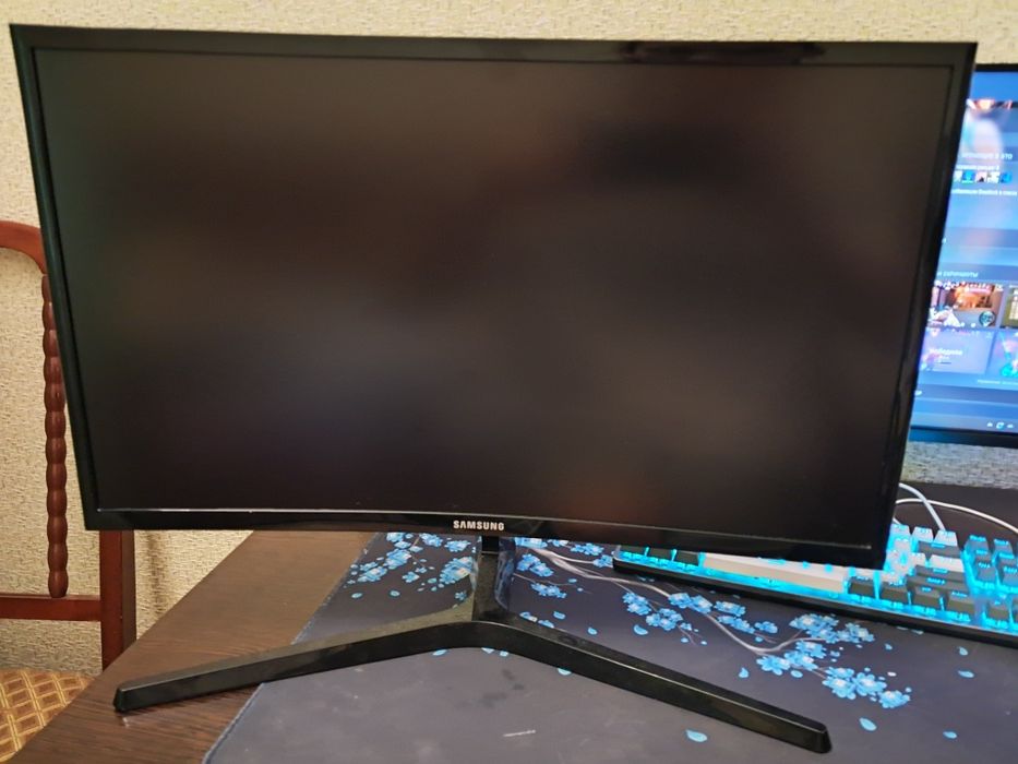 Монитор Samsung 144 гц 16:9