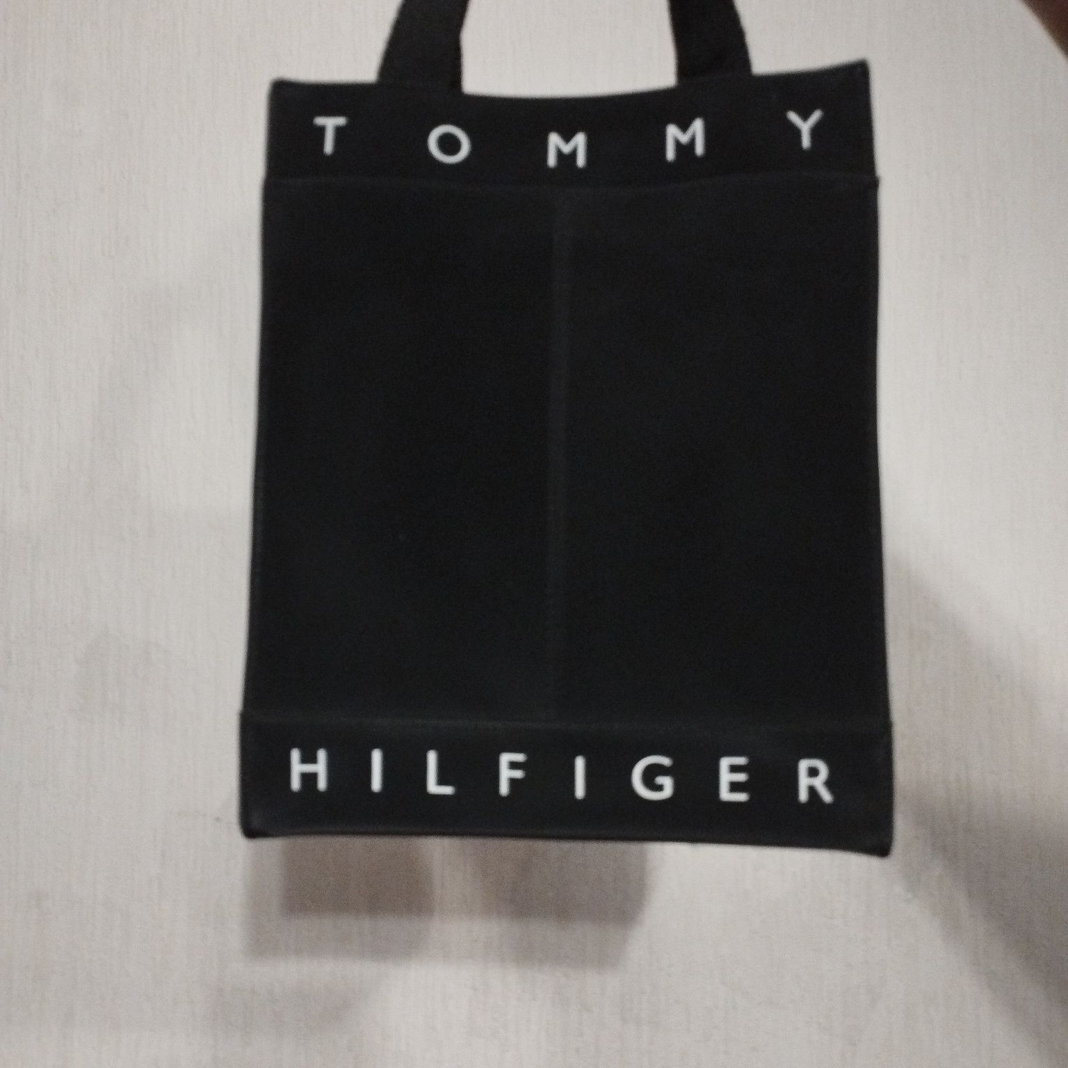 Tommy Hilfiger сумочка