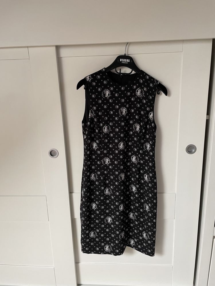 Elegancka stylowa oryginalna sukienka Versus Versace
