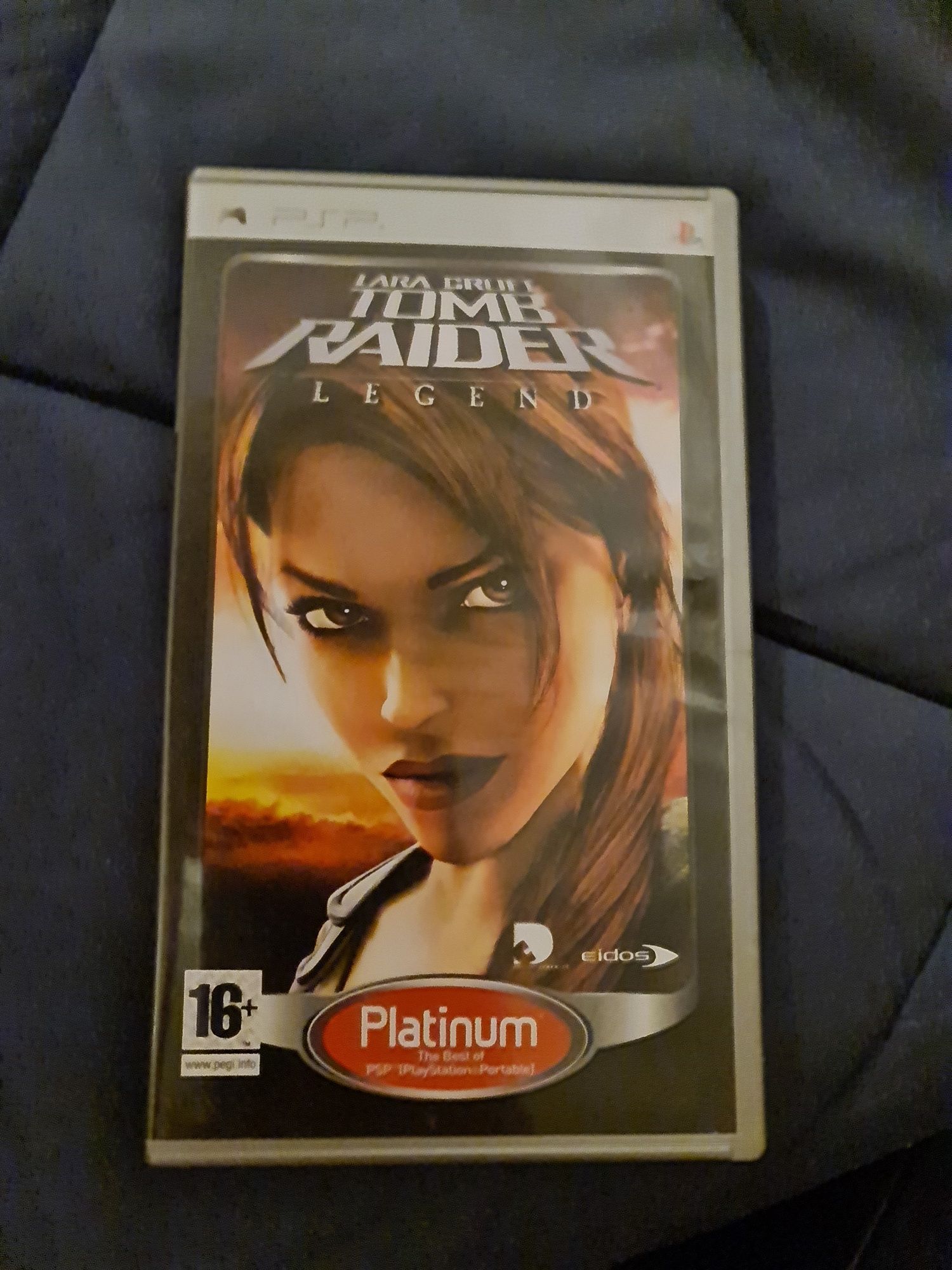 Lara Croft Tomb Raider Legend - PSP