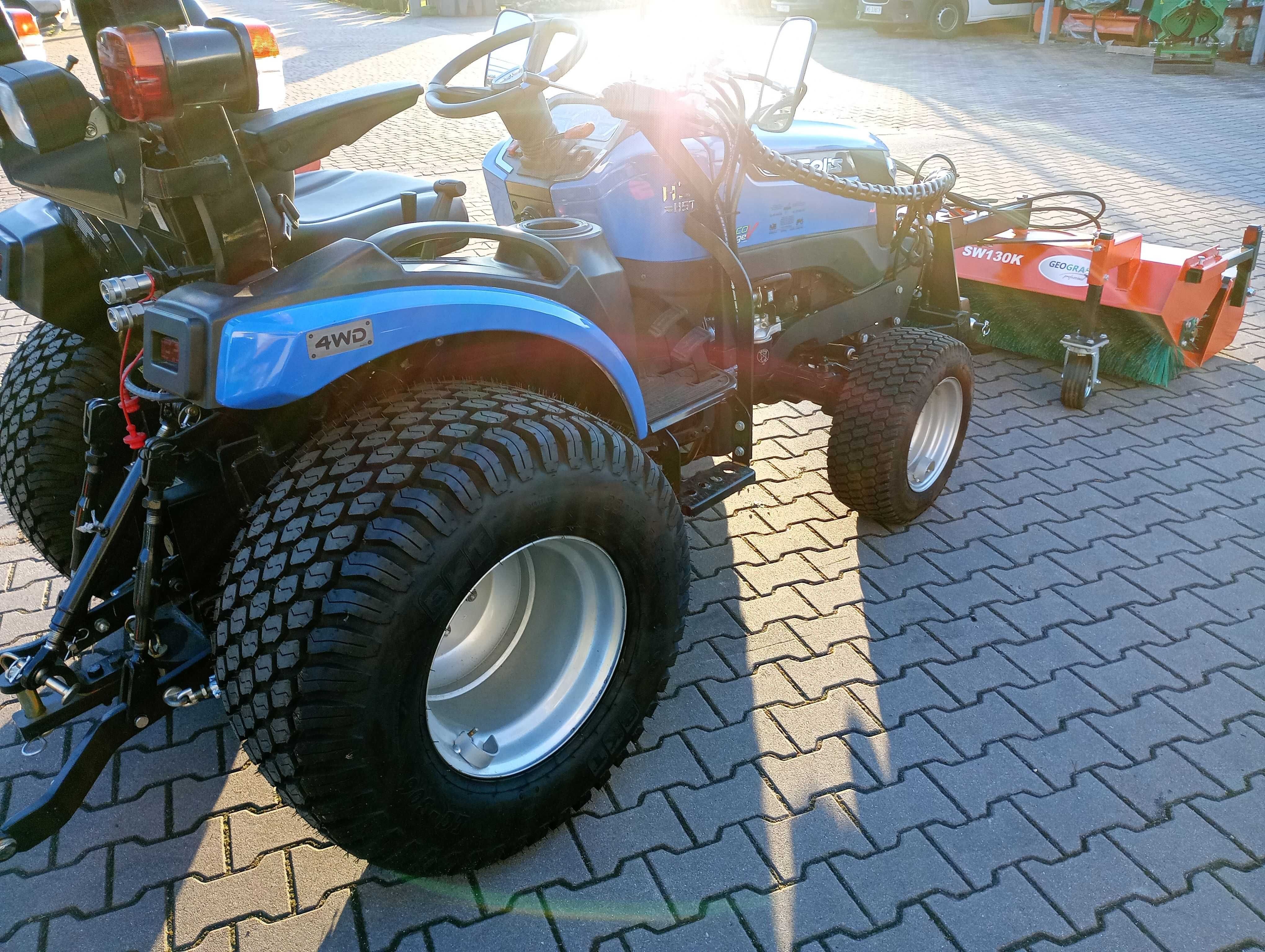 Traktor ciągnik Solis 26 HST Hydrostat 4x4 opony trawiaste zamiatarka