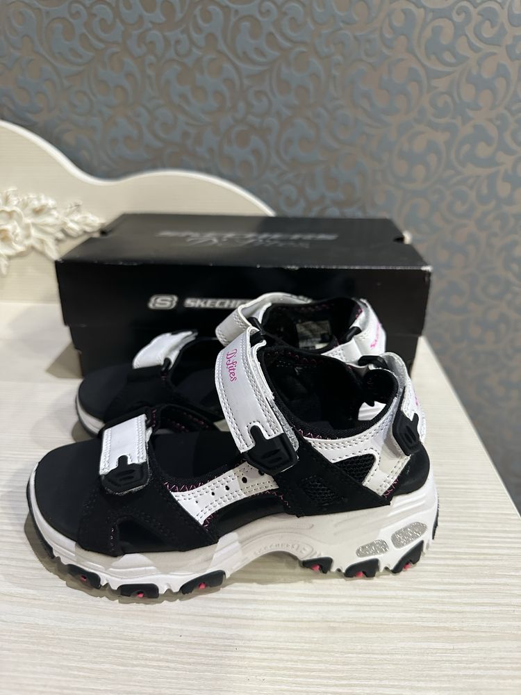 Skechers р 30 (20 см ) босоніжки НОВІ