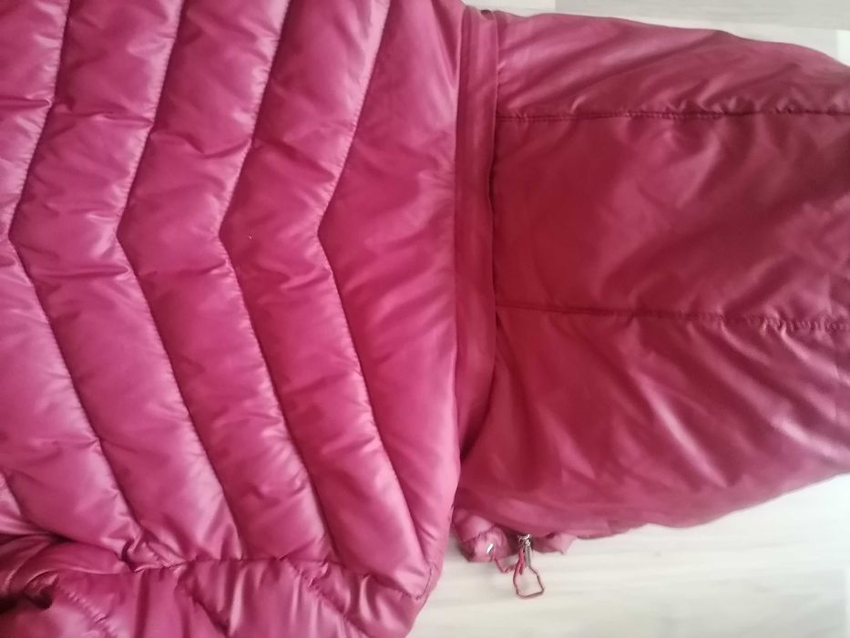 Bordowa kurtka pikowana damska