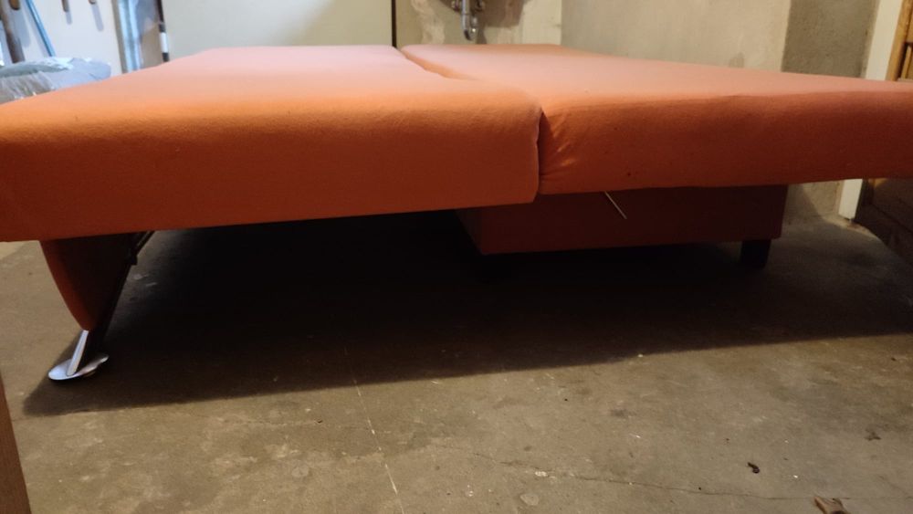 Pomarańczowa sofa z funkcją spania 190cm