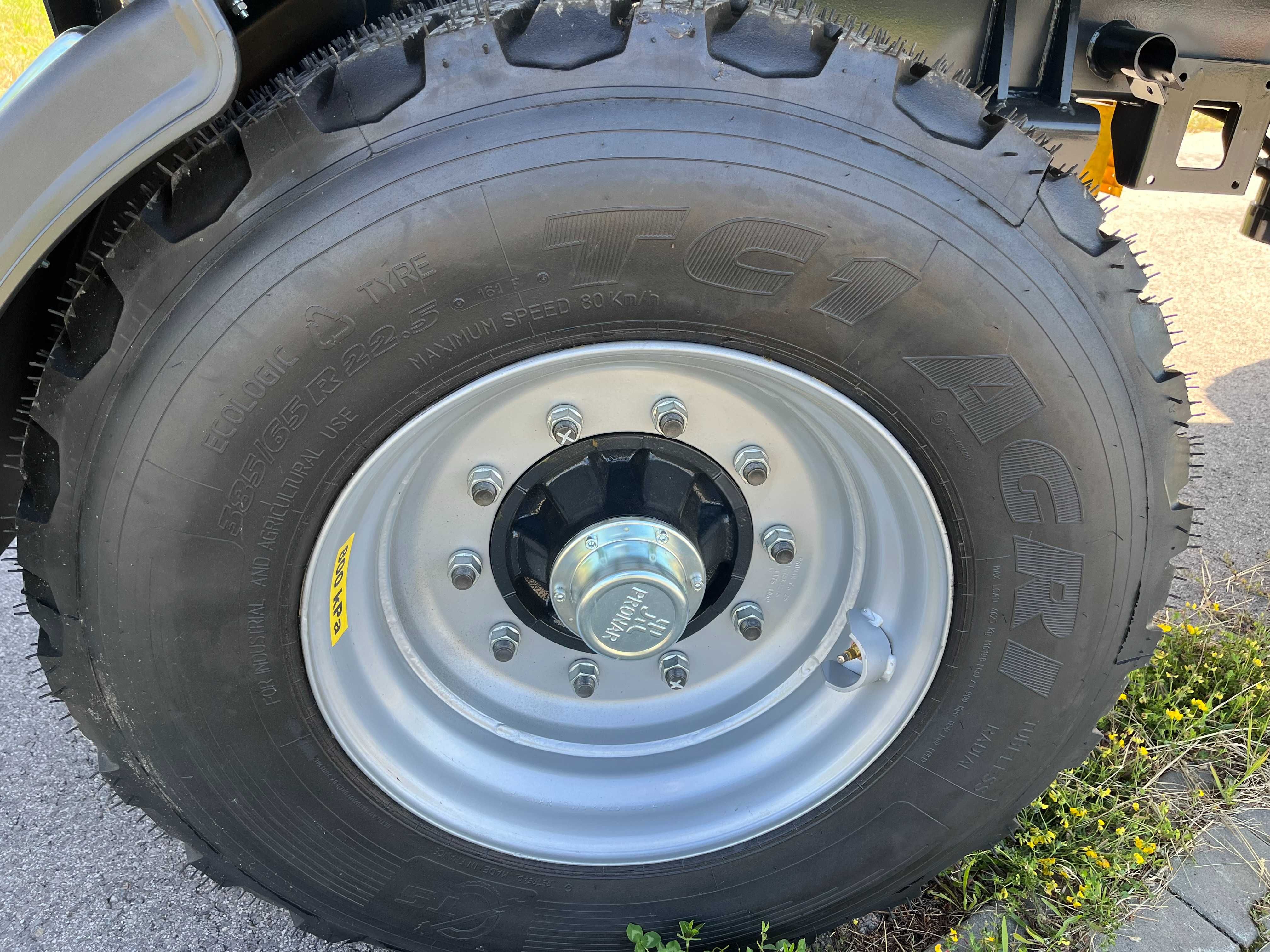 Dwu-osiowa przyczepa 10 TON PRONAR PT610 PALETOWA