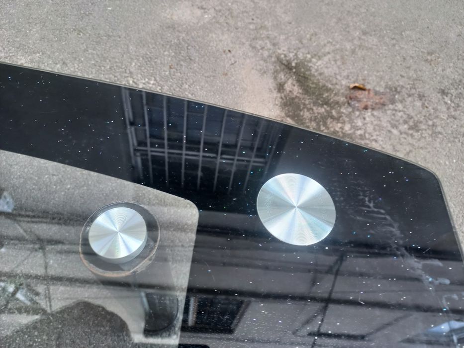 Стеклянная столешница для обеденного или журнального стола