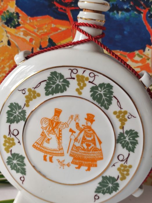 Piękna stara porcelana karafka sygnowana kolekcje