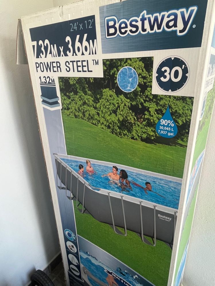 Piscina Bestway Power Steel 7,32m x 3,66m - como nova
