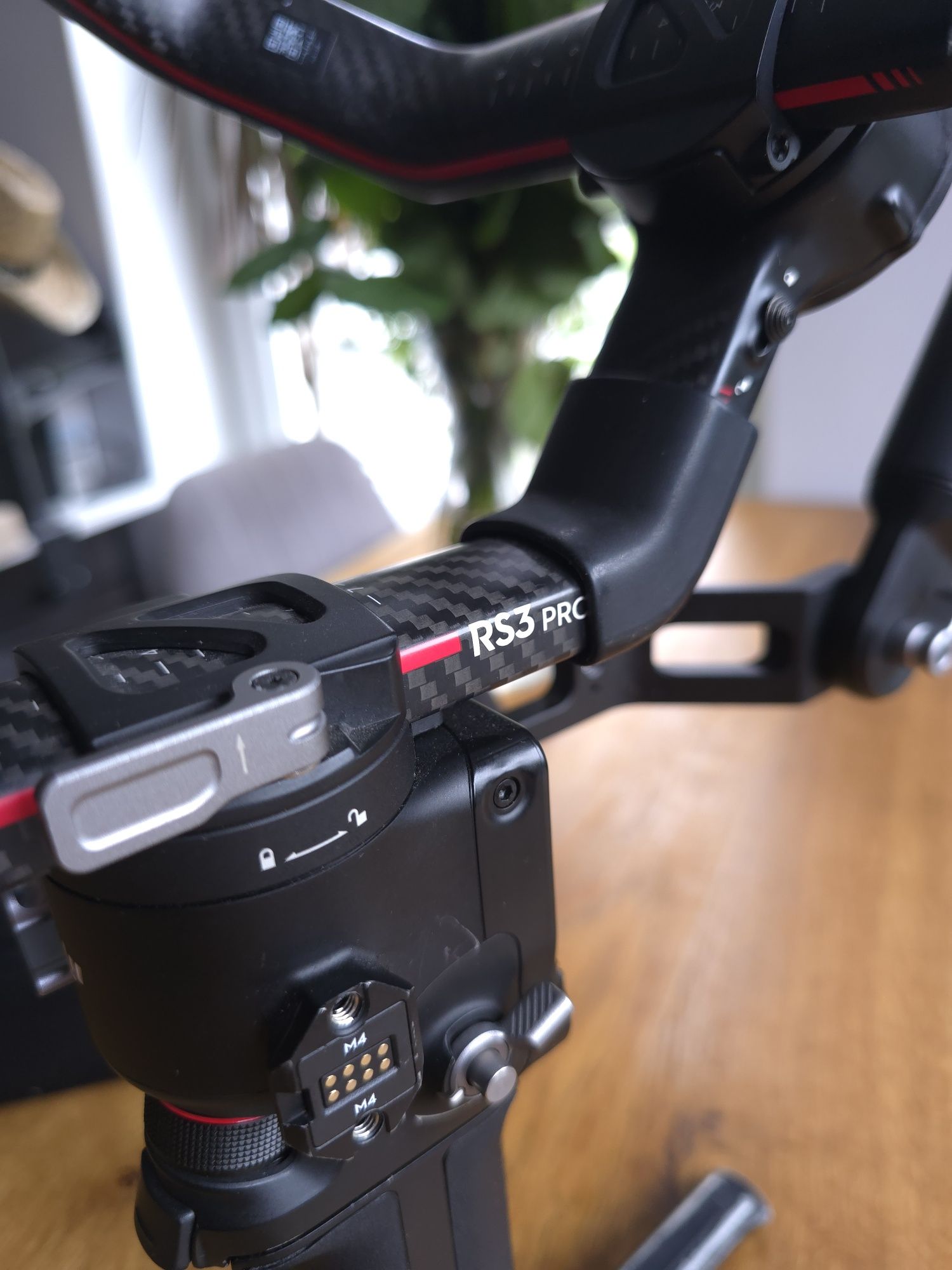DJI RS3 PRO Combo - GIMBAL z Raven Eye, follow focus