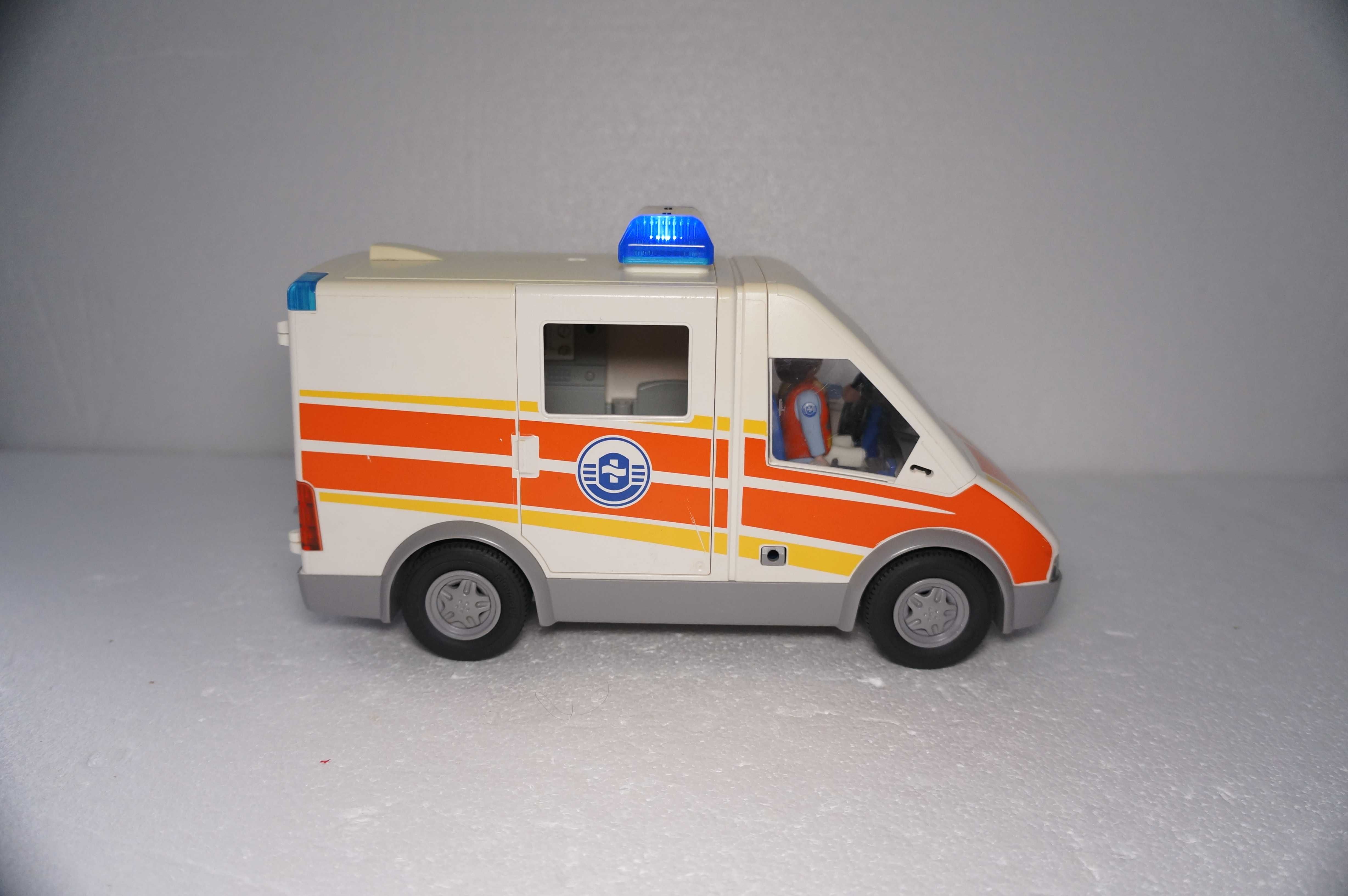 Playmobil 631 Pogotowie Karetka Ambulans Medyk Światło i Dźwięki