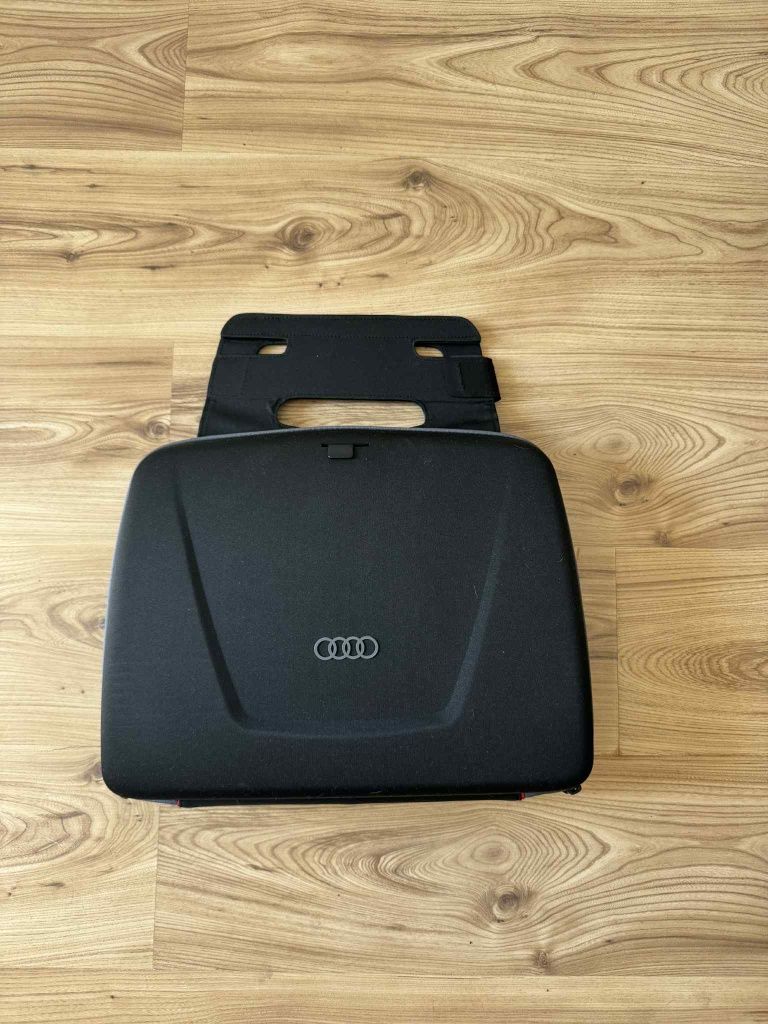 Torba pojemnik na śmieci audi. Torby  schowki