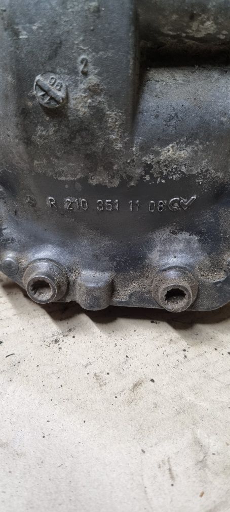 Редуктор задний Mercedes R2103511108 3.07 E-class E210 W210 E220 мост