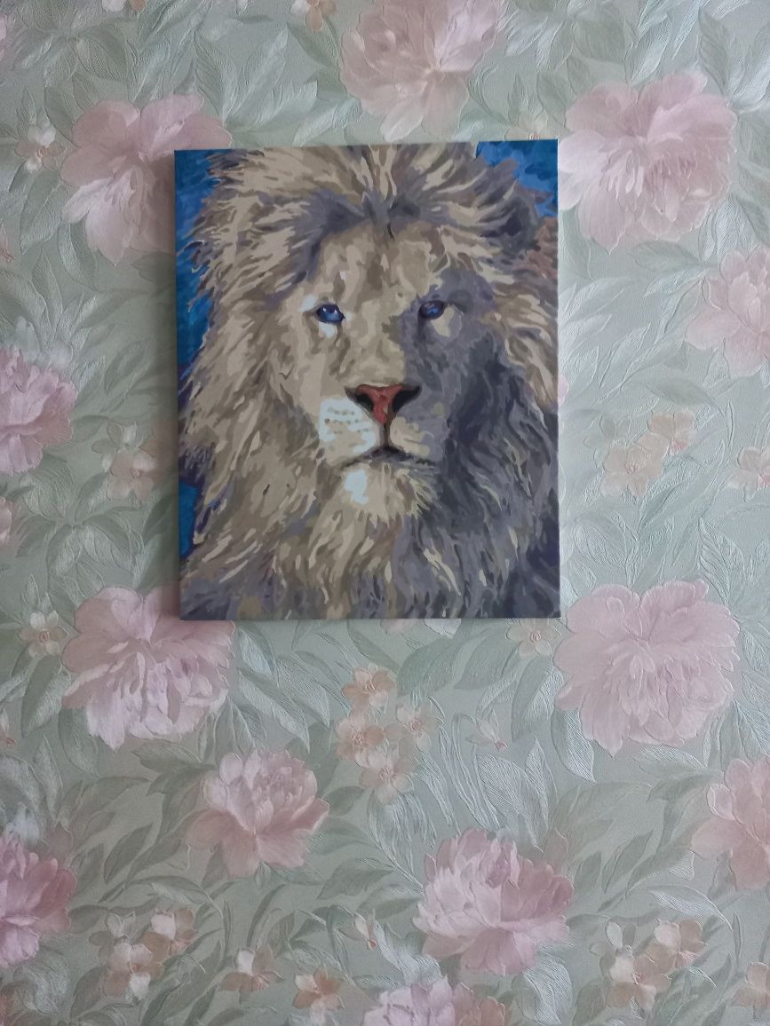 Картина 40×50 лев на синем фоне