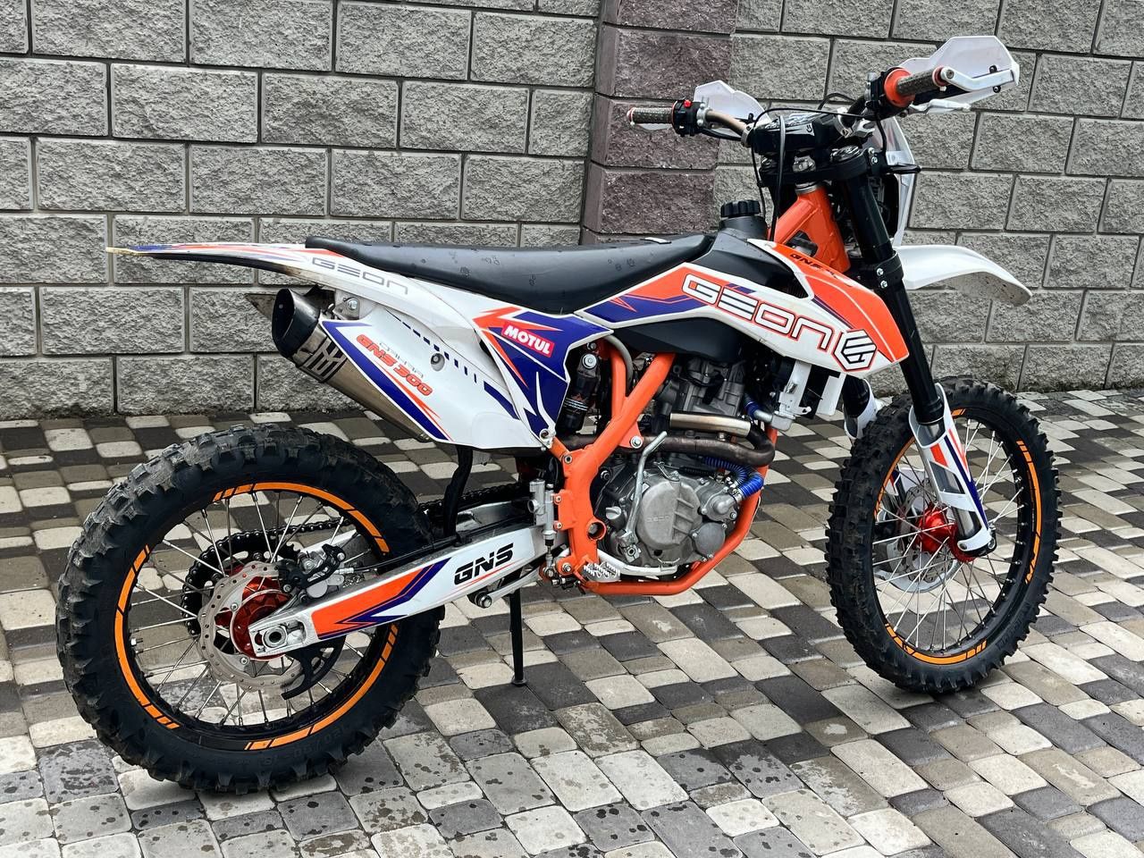Geon Dakar Gns300