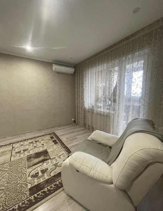 Продається 4 кімнатна квартира