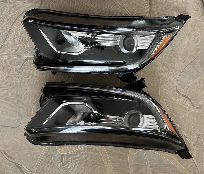 Фари  Honda CR-V