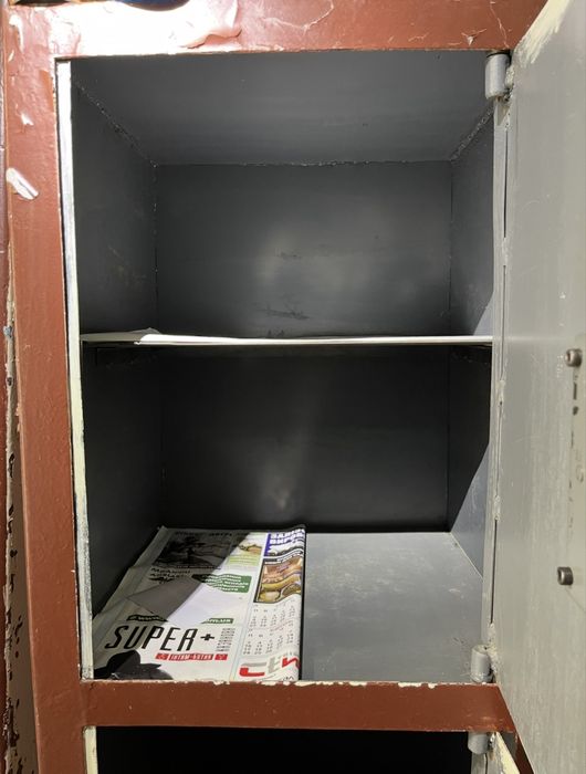 Металеві сейфи б/у