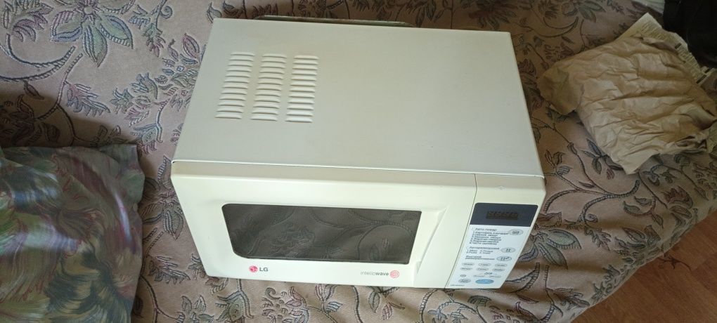 Микроволновка LG MB-4042G/01