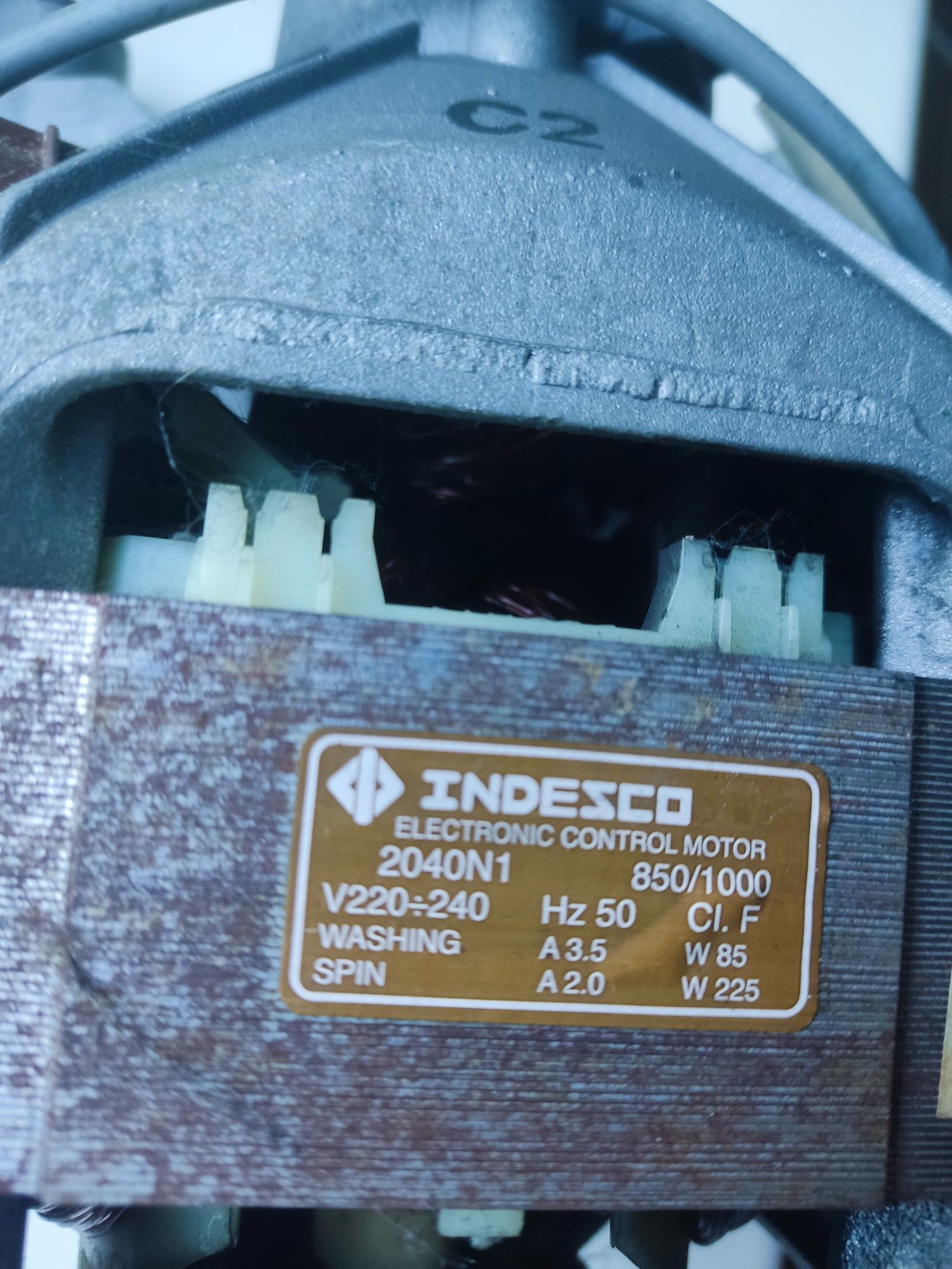 Двигатель для стиральной машины INDESIT