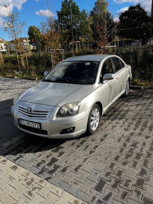 Toyota Avensis T25 1.8 benzyna