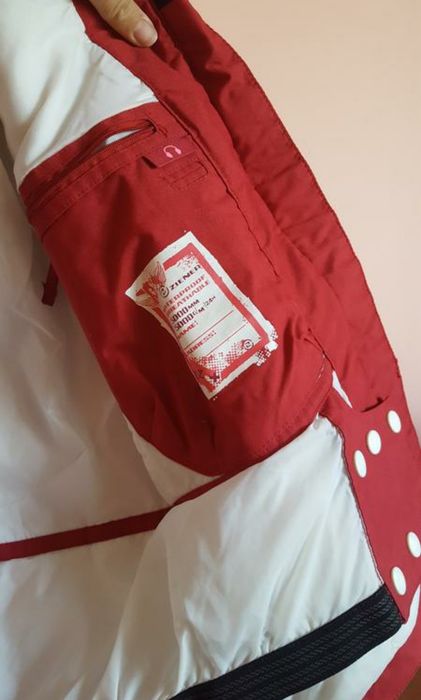 Куртка на дівчинку 10 років