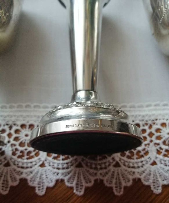 Srebrzony wazonik ikebana posrebrzany wazon srebrne grawery plater