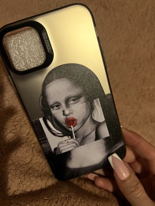 Чехли на айфони нові