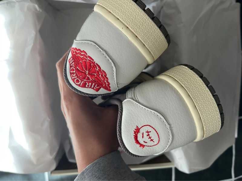 Jordan 1 Retro Low OG SP Travis Scott Reverse MochaR .39