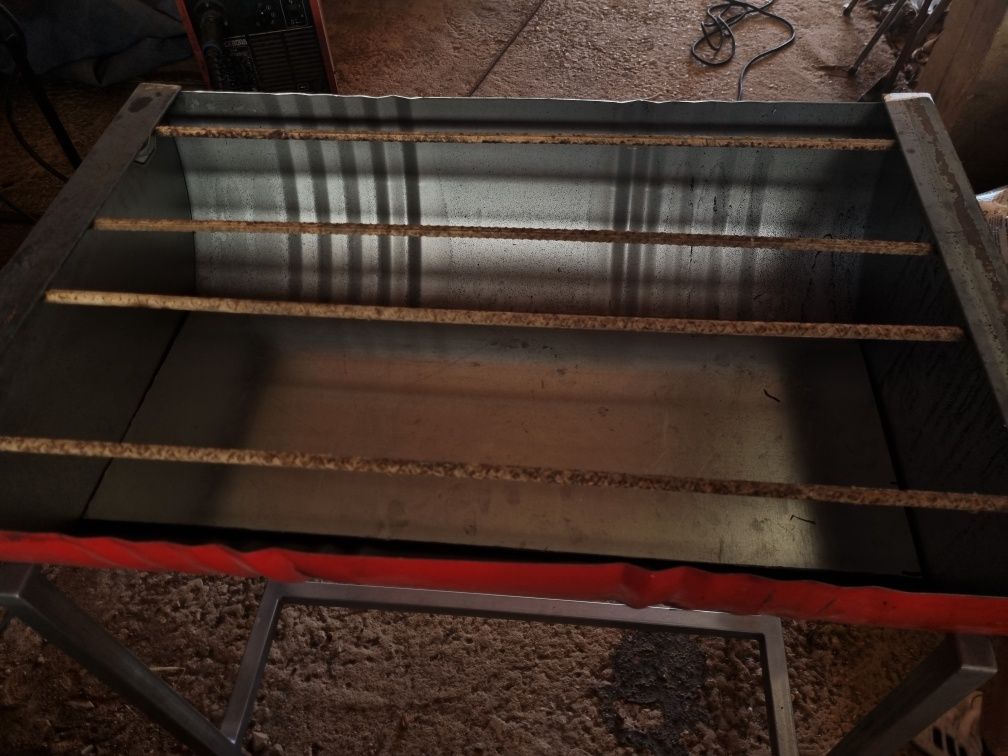 Estrutura para fogareiro/ bidão