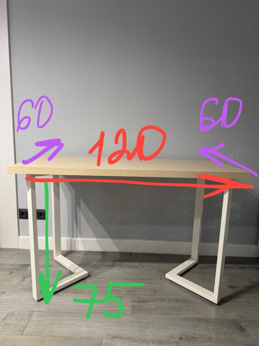 Стіл лофт у хорошому стані