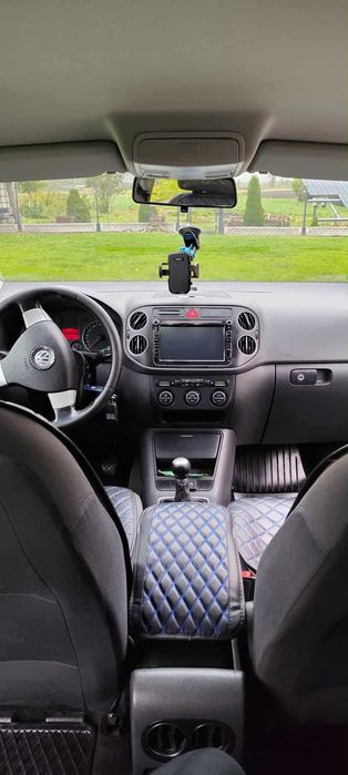 Sprzedam Volkswagena Golf 5 plus 1.6 MPI z Gazem
