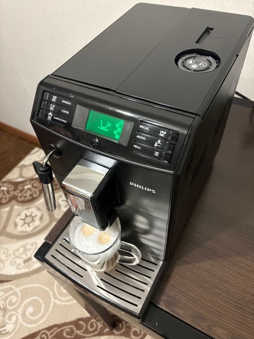 Кофеварка Saeco Minuto Cappuccino кавомашина кавоварка є відео