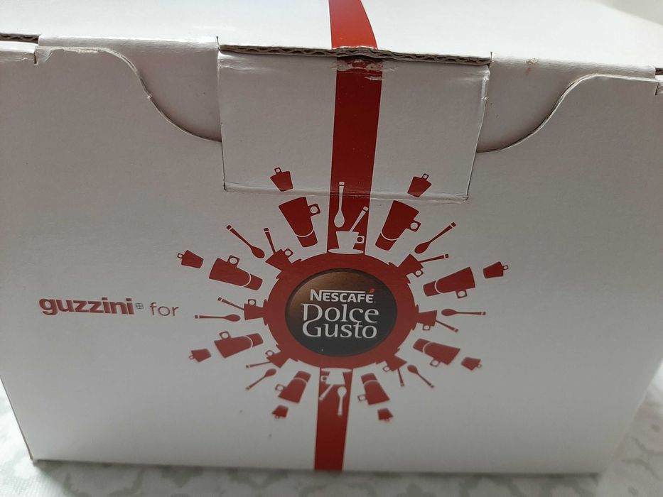 Chávenas de café novas dolce gusto de coleção