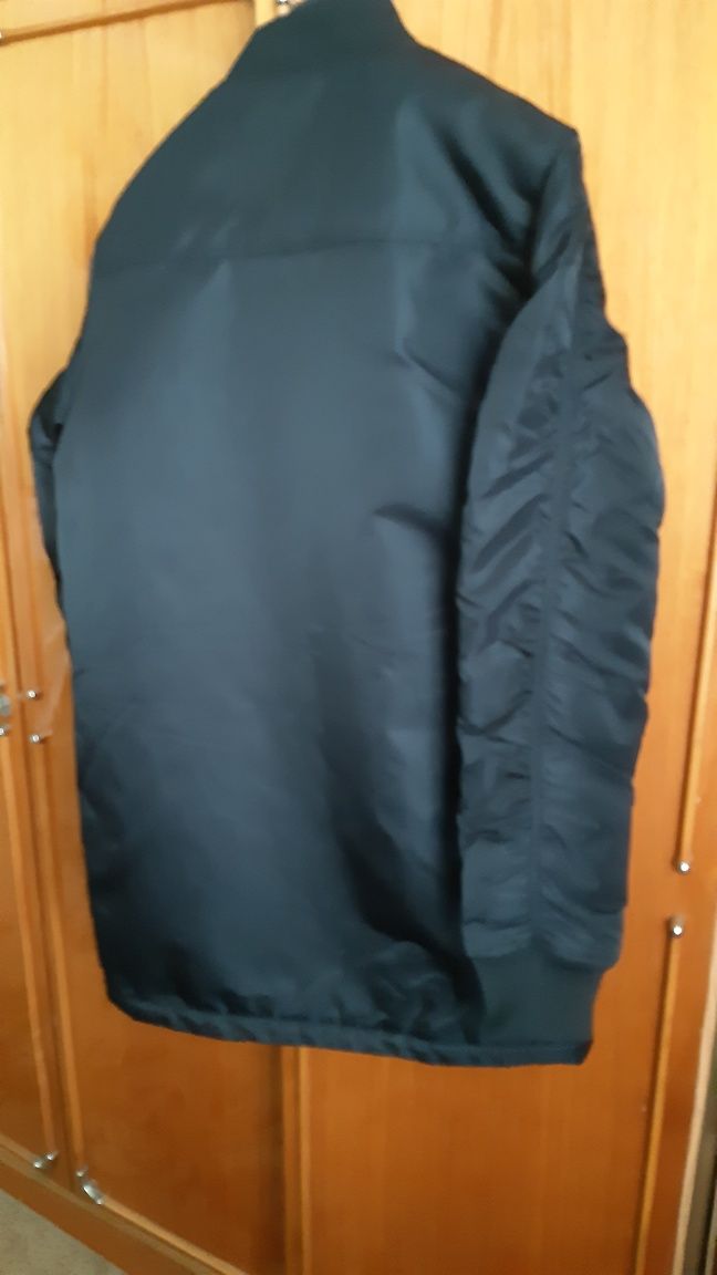 Куртка зимова    чорна  довга