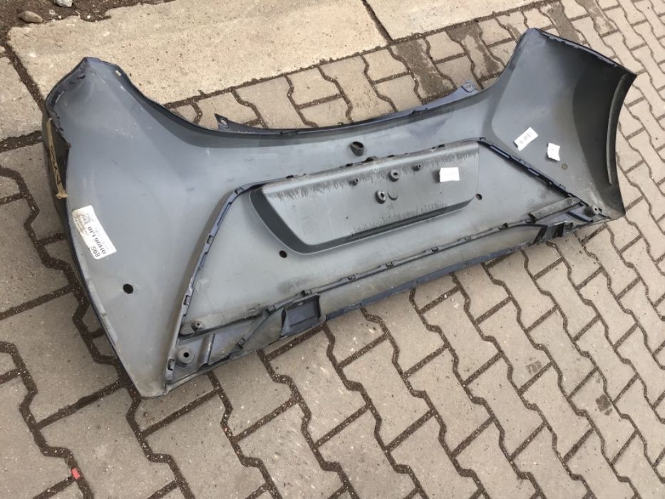 TOYOTA AYGO II 2 zderzak tył tylni