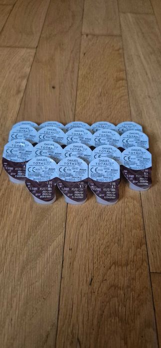 Soczewki Dailies TOTAL1 (18 szt) -2,0