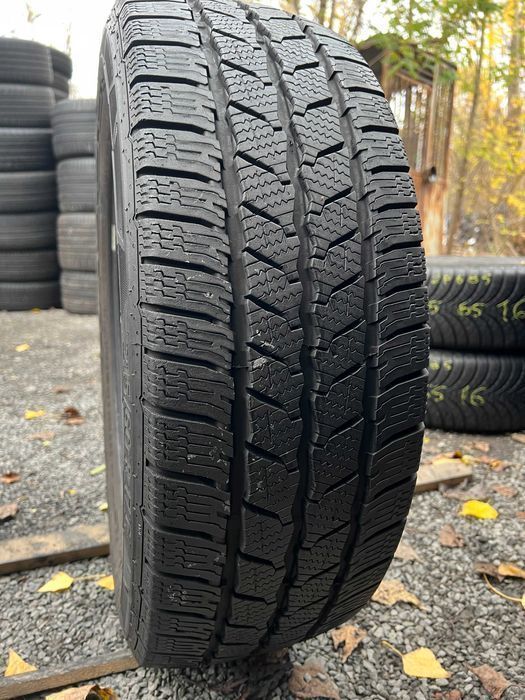 Opona zimowa 215/60/R17C Continental VanContact Winter - 1 sztuka