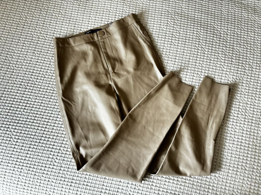 Zara spodnie rurki leginsy ekologiczna  skóra  ecru s 36