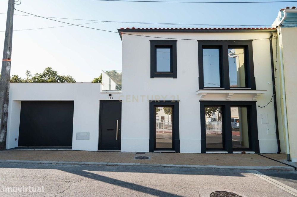 Moradia T3 com excelente exposição solar e vista para a Serra da Lousã