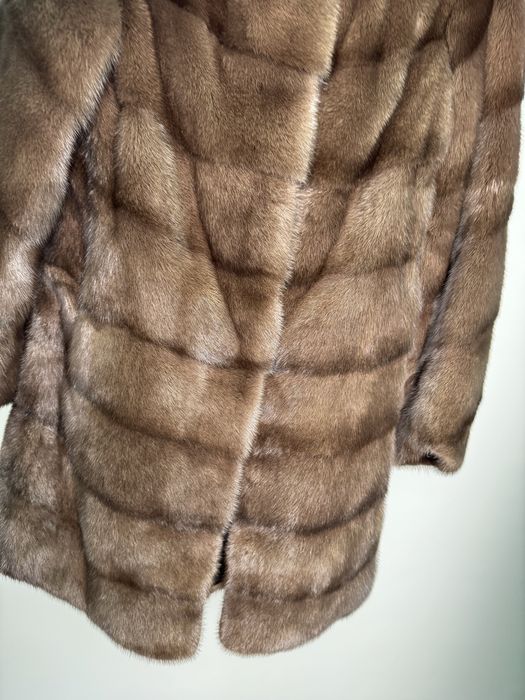 Роскішна норкова шуба