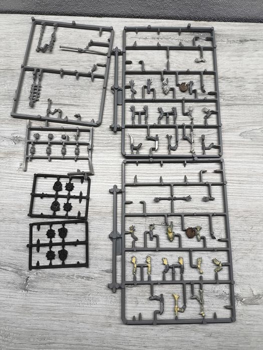 Частини фігурок games workshop