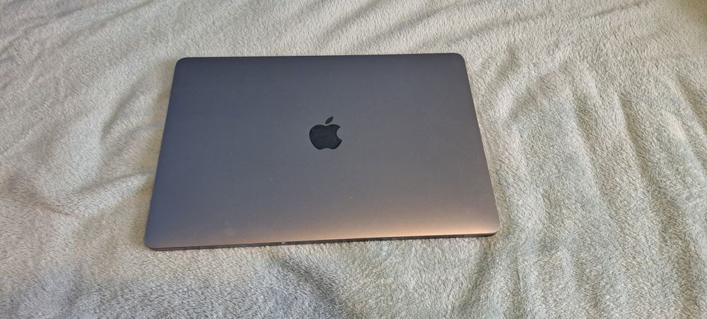 MacBook Pro 256gb