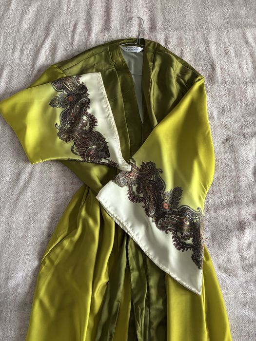 Zielony dlugi szlafrok uniwersalny primark