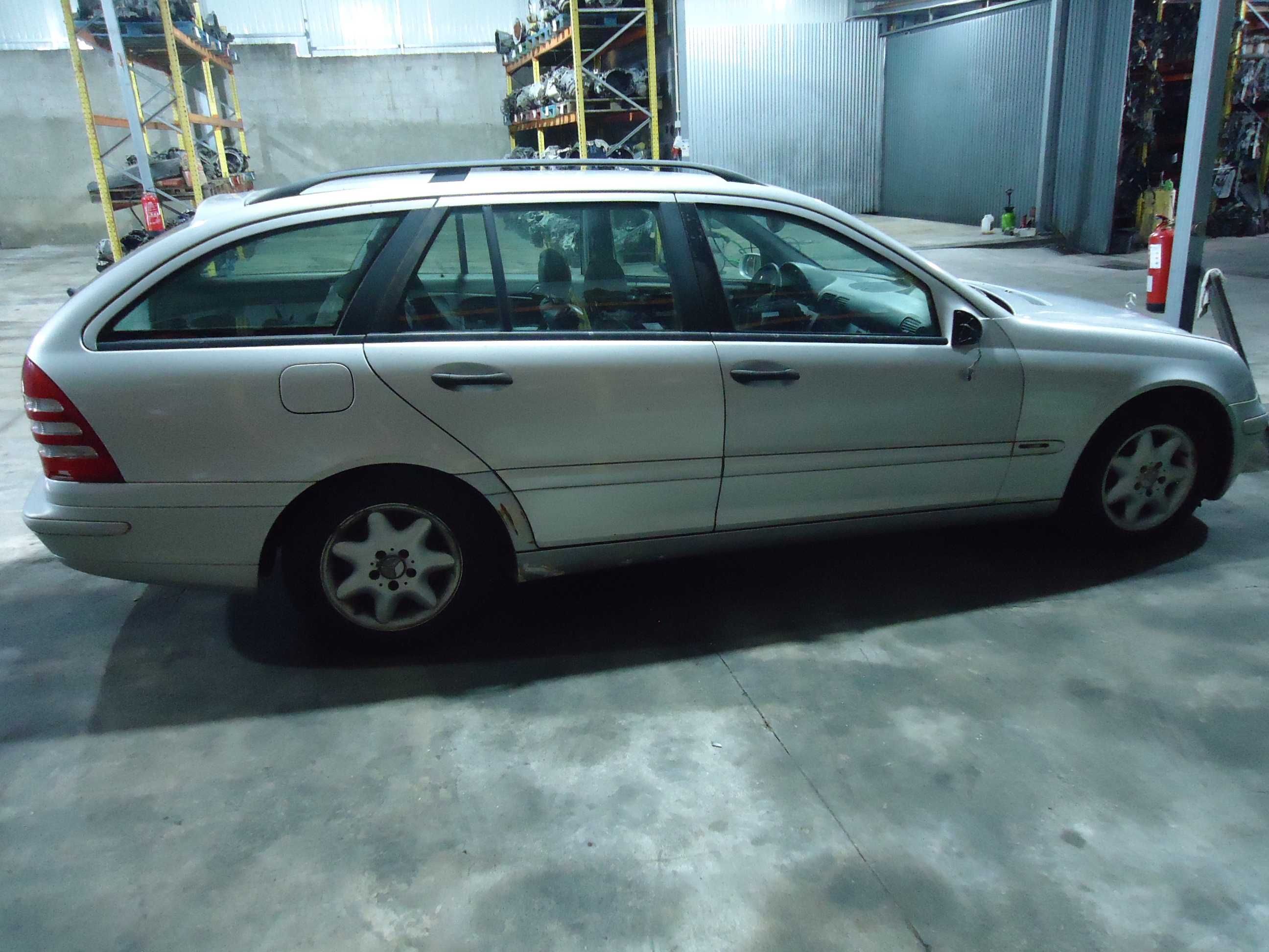 Mercedes C 200 Kompressor Sw de 2002 só ás peças